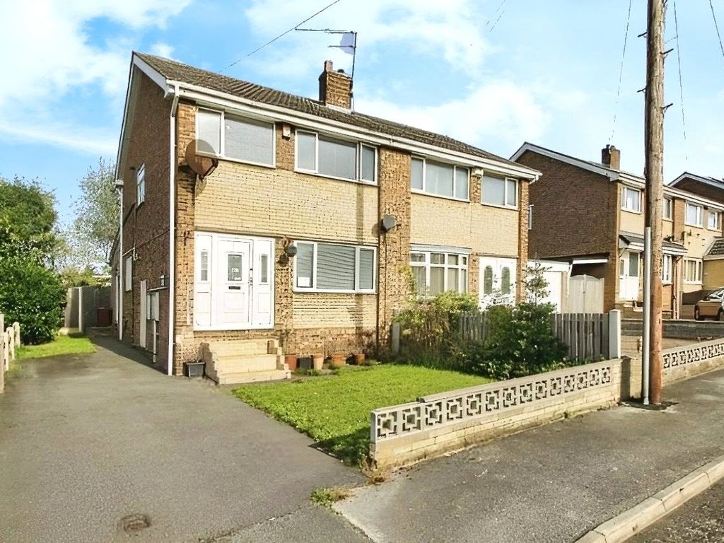 3 bed semidetached house to rent in Lund Crescent, Barnsley, South