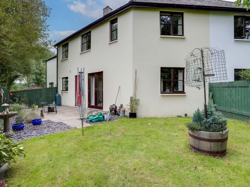 3 bed terraced house for sale in Sawyers Close, Moretonhampstead