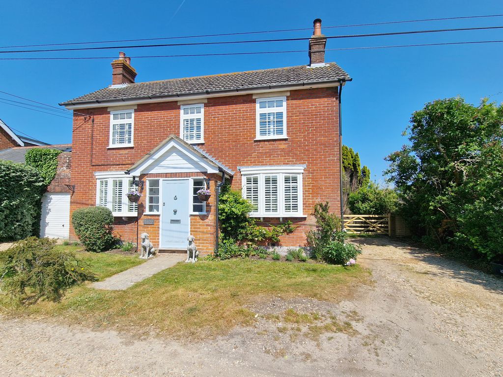 3 bed cottage for sale in Bowling Green, Sway Road, Lymington