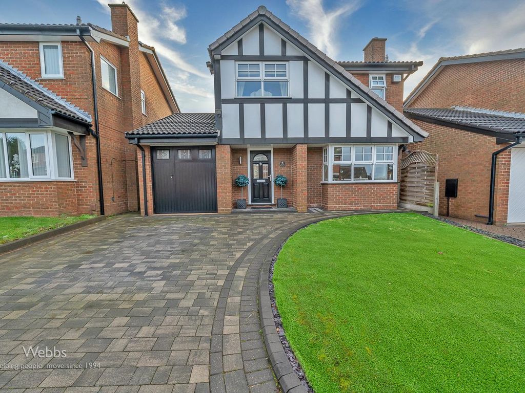 3 bed detached house for sale in Broadlee, Wilnecote, Tamworth B77, £