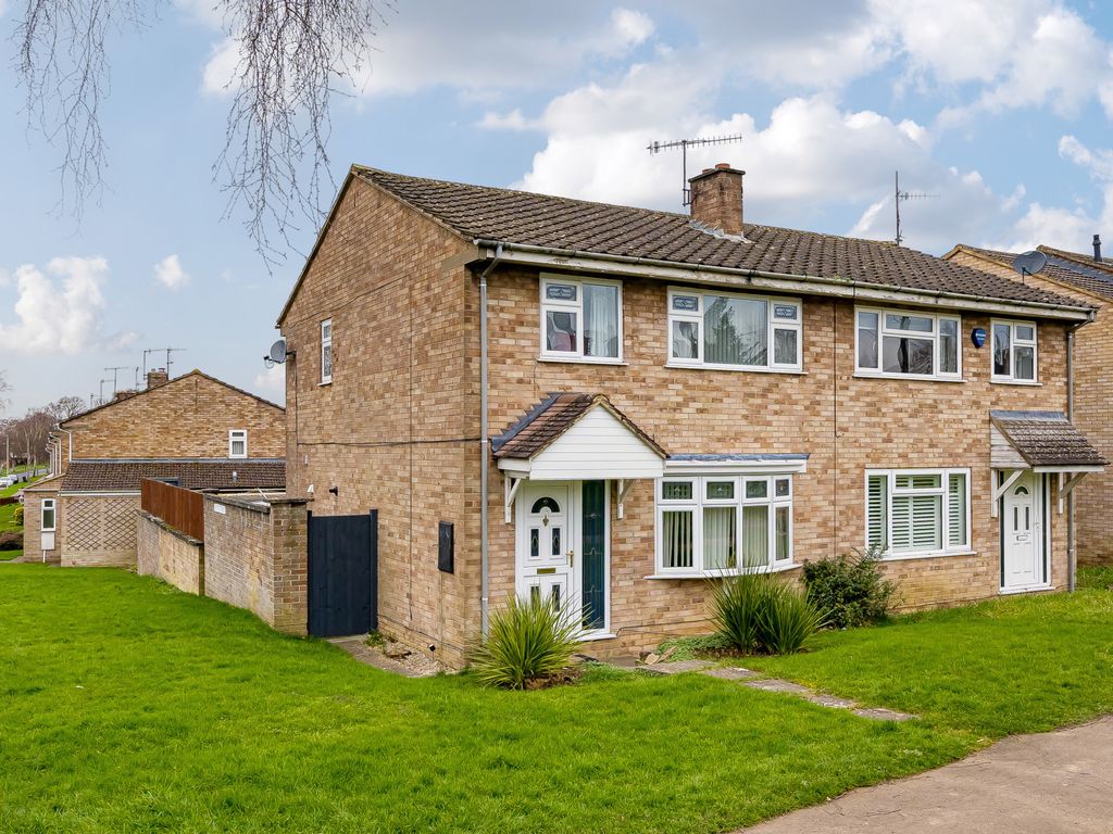 3 bed semidetached house for sale in Cashes Green Road, Stroud