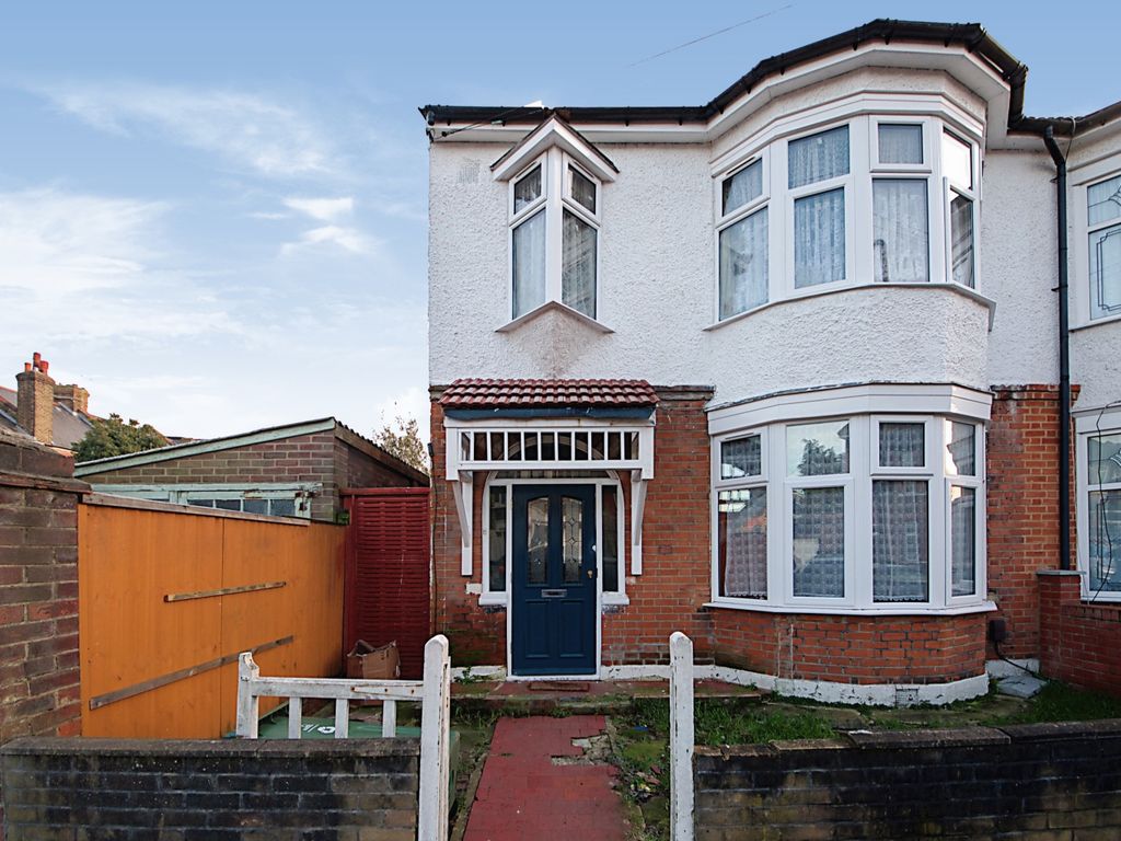 Chesterfield Road London E10  