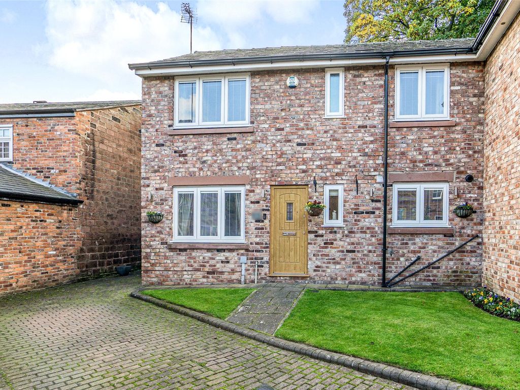 3 bed semidetached house for sale in Church Road, Woolton, Liverpool