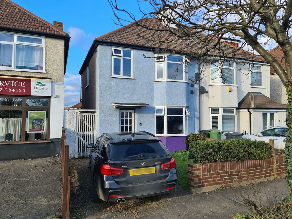 3 Bed Semi detached House To Rent In The Brent Dartford DA2 Zoopla 3-bed-semi-detached-house-to-rent-in-the-brent-dartford-da2-zoopla