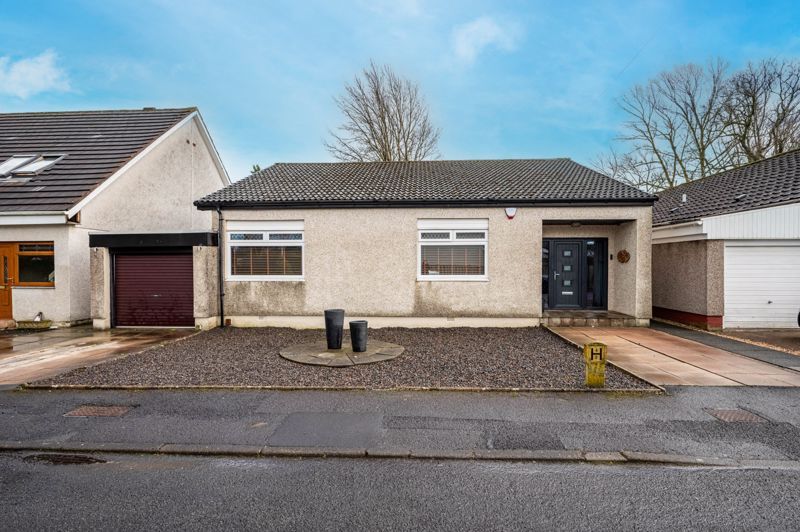3 bed bungalow for sale in Beech Avenue, Larkhall ML9, £209,995 Zoopla