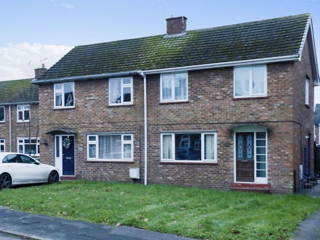 3 bed semidetached house for sale in Station Avenue, Ranskill, Retford