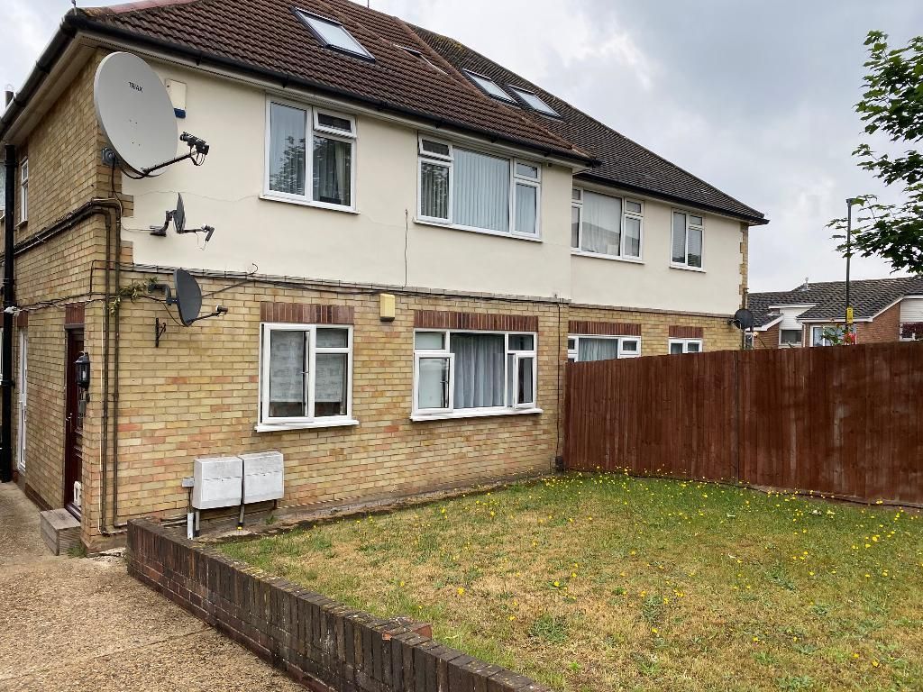 2 bed to rent in Pollard Road, Morden SM4 Zoopla