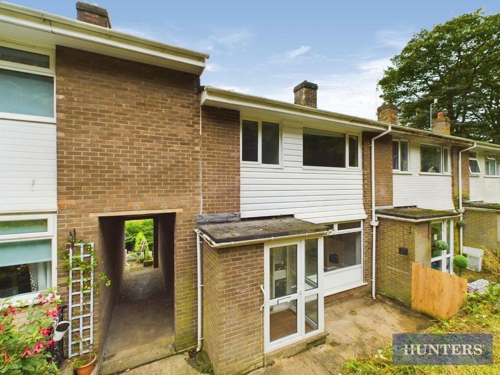 3 bed terraced house for sale in Parkfield Close, Scarborough YO12, £