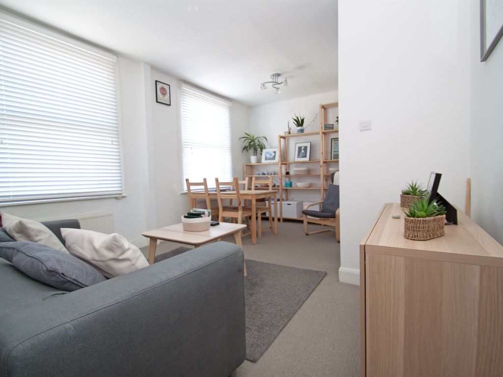 2 bed flat to rent in Avenue Road, Tottenham N15 Zoopla