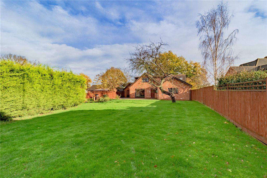 5 bed detached house for sale in Bearwood Road, Wokingham, Berkshire RG41 Zoopla