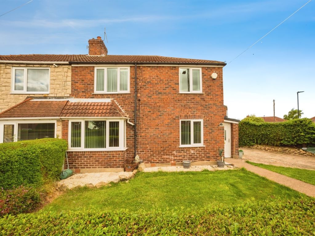 3 bed semidetached house for sale in Chambers Avenue, Conisbrough