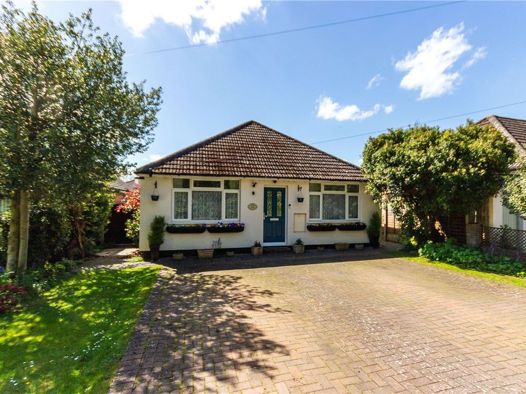 2 bed bungalow for sale in Wood Lane End, Hemel Hempstead