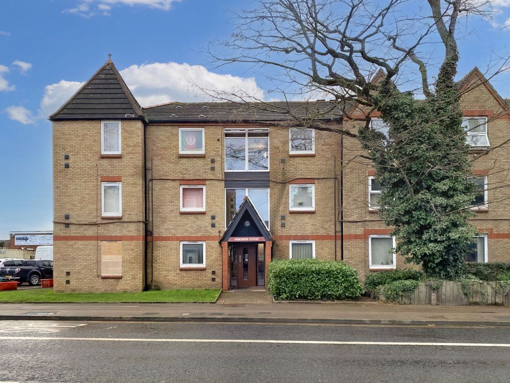1 bed flat for sale in Ampthill Road, Kempston, Bedford MK42, £80,000
