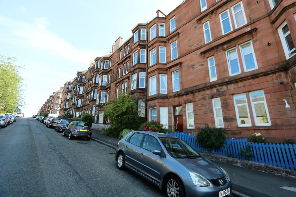 1 bed flat to rent in Thornwood Avenue, Glasgow G11 Zoopla