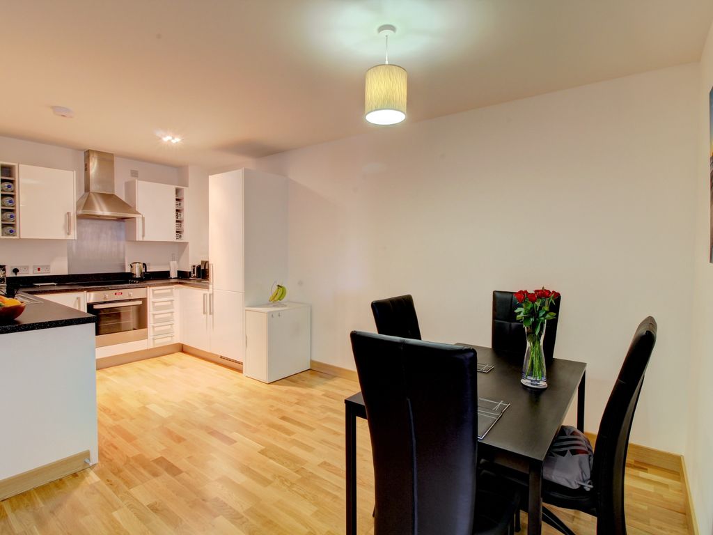 1 bed flat for sale in Cherrydown East, Basildon SS16, £180,000 Zoopla