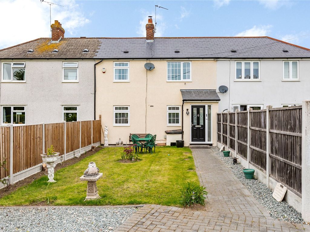 3 bed terraced house for sale in Jeffery Road, Great Baddow, Essex CM2