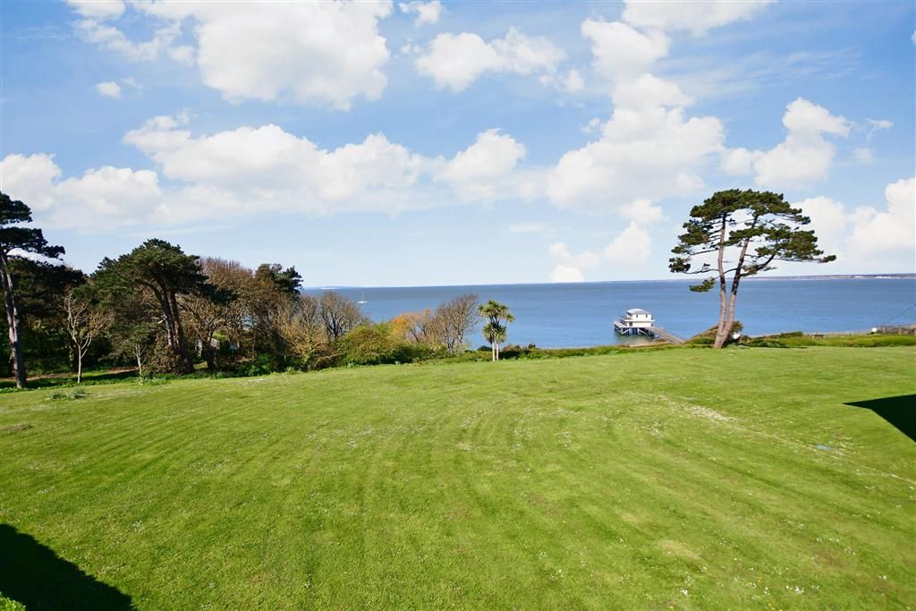 2 bed flat for sale in Ward Road, Totland Bay, Isle Of Wight PO39 Zoopla