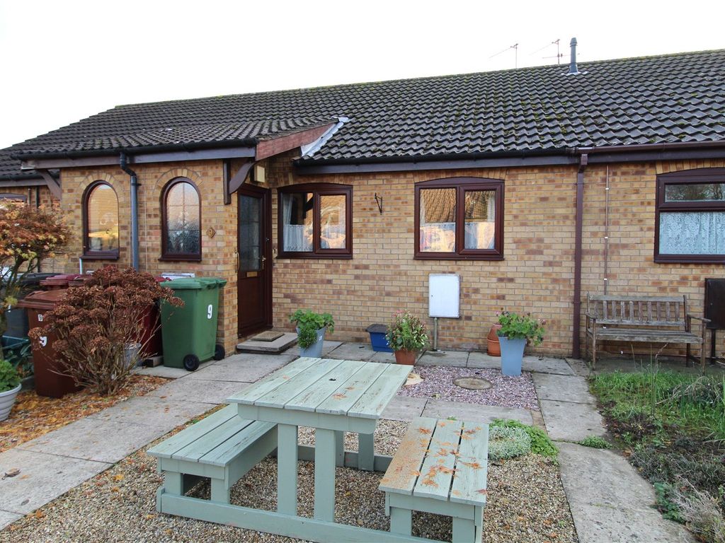 1 bed bungalow for sale in Lea Garth, Messingham, North Lincolnshire