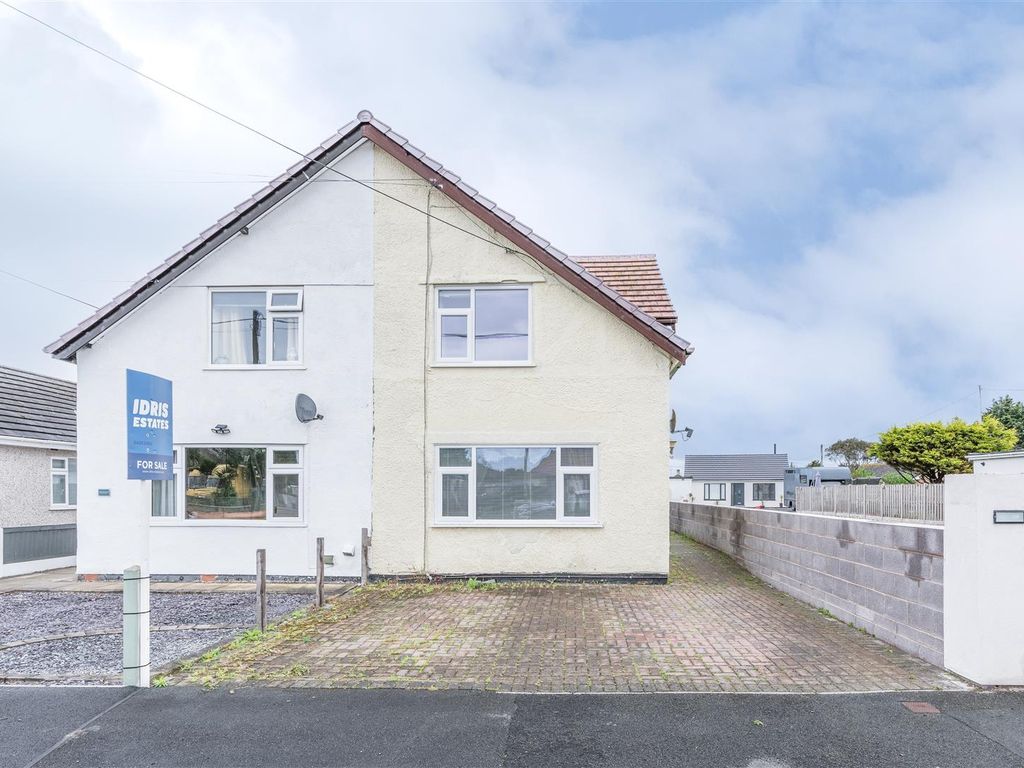3 bed semidetached house for sale in Penisaf Avenue, Towyn, Abergele