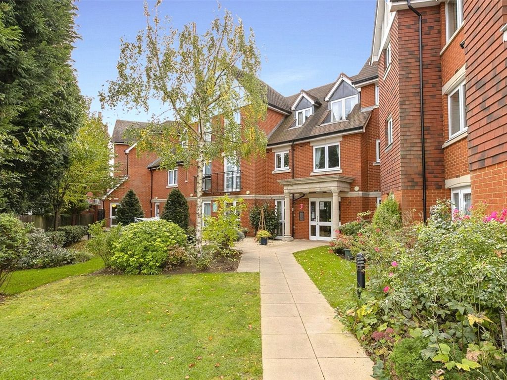 1 bed flat for sale in Lewis Court, 65 Linkfield Lane, Redhill, Surrey