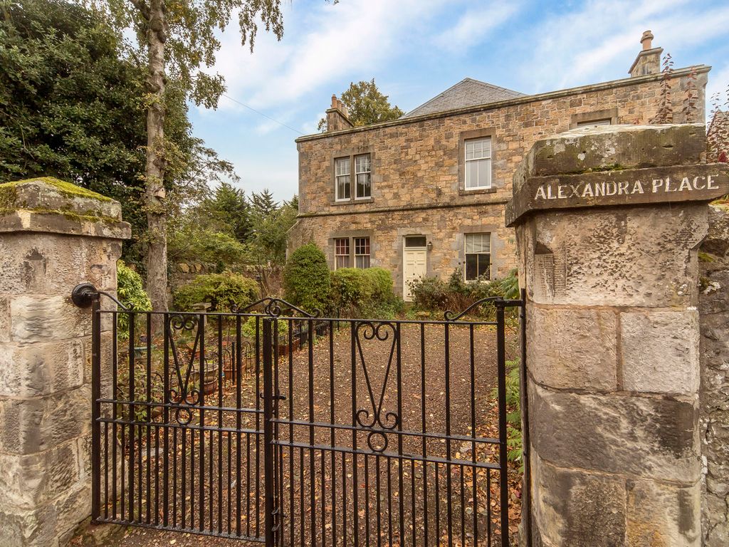 2 bed flat for sale in 3 Alexandra Place, Haddington EH41, £185,000