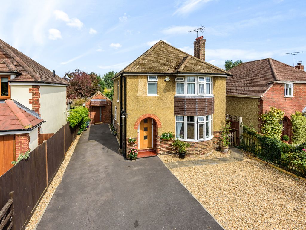 Marston Road, Farnham, Surrey GU9  