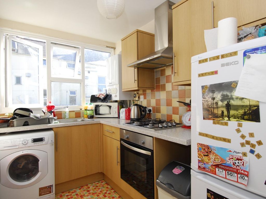 2 bed flat to rent in Napier Terrace, Flat 3, Plymouth PL4 Zoopla