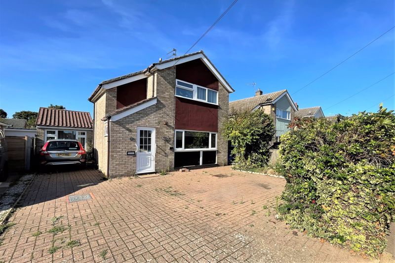 3 bed detached house for sale in Squires Walk, Lowestoft NR32 Zoopla