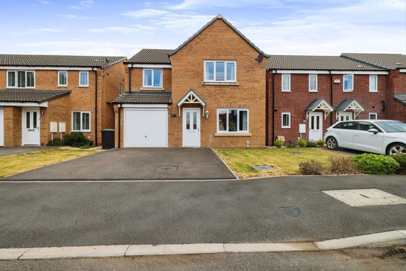 4 bed detached house for sale in Furnace Close, North Hykeham, Lincoln