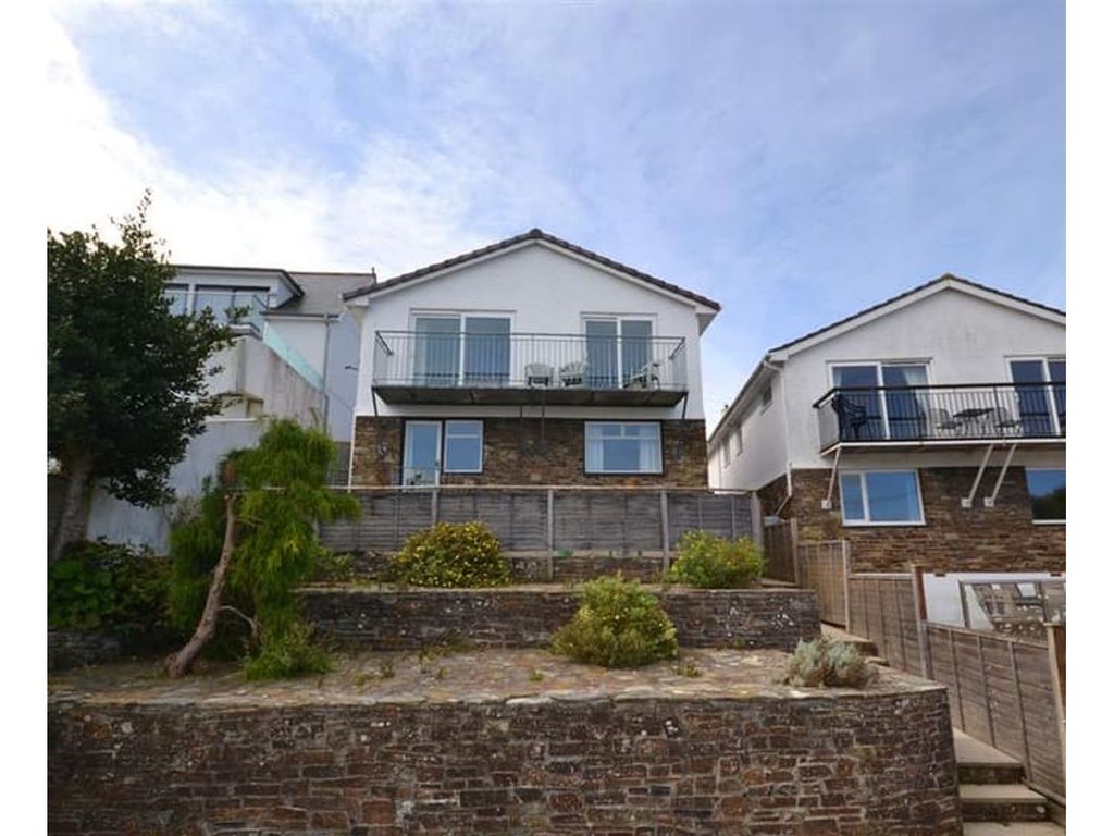 4 bed detached house for sale in Bonaventure Road, TQ8, £