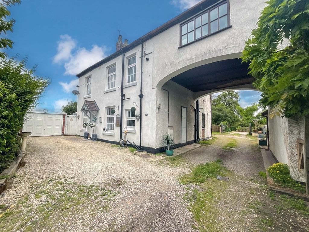 2 bed end terrace house for sale in Barton Turns, Barton Under Needwood