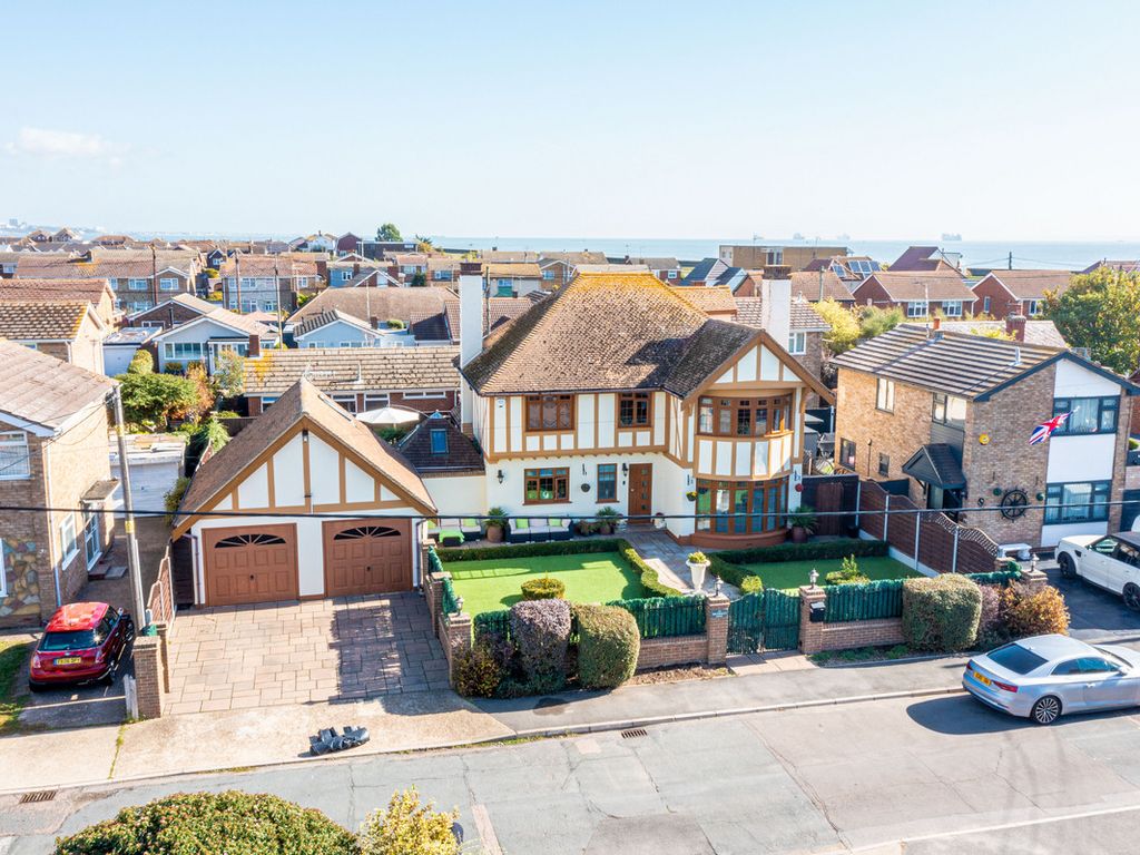 Southfalls Road, Canvey Island SS8  