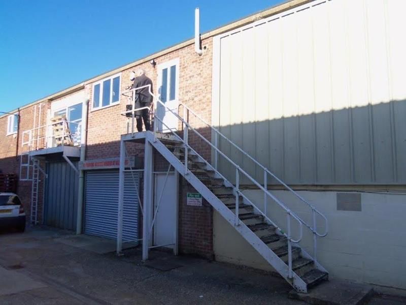Light industrial to let in Norths Estate, Old Oxford Road, Piddington