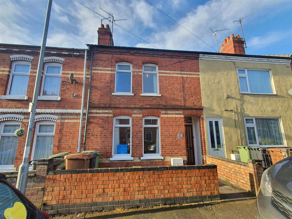 Room to rent in Bedale Road, Wellingborough NN8, £535 pcm Zoopla