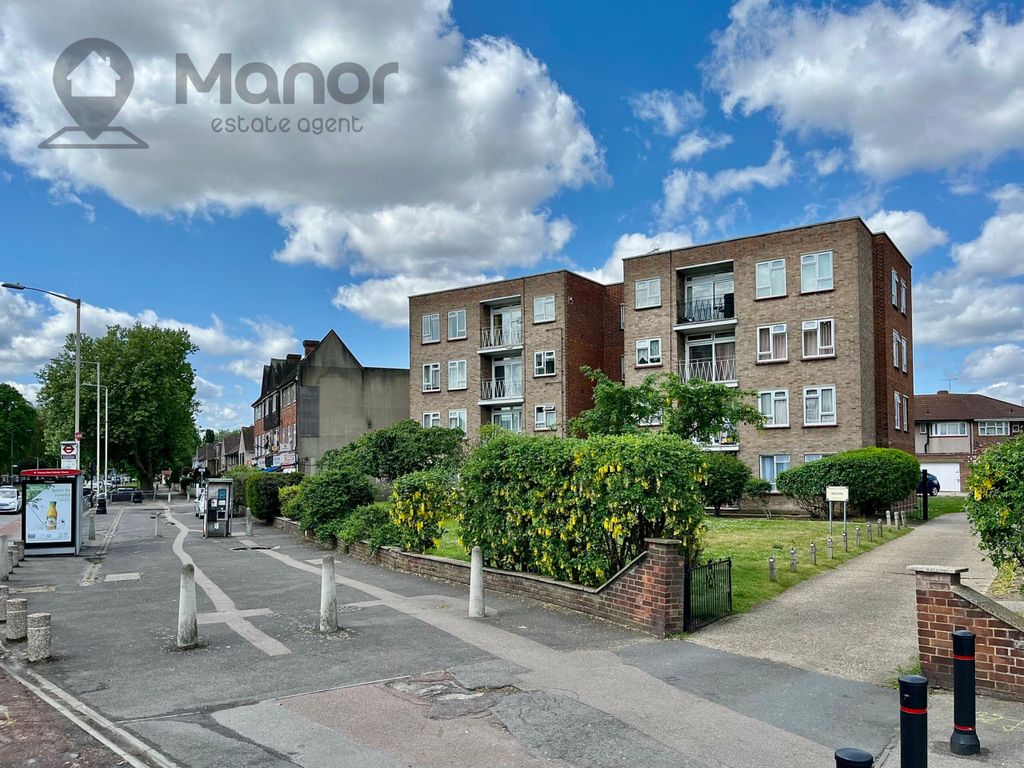 2 bed flat to rent in Longbridge Road, Barking IG11 Zoopla