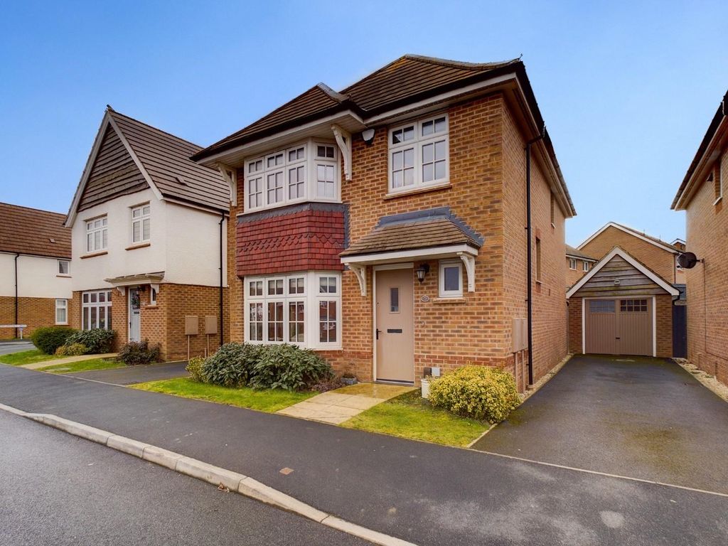 4 bed detached house for sale in Moorbridge Road, Moulton, Northampton