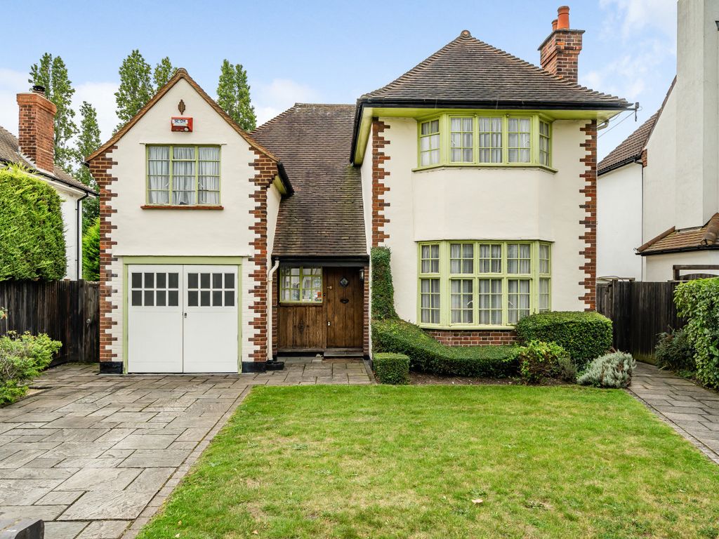 5 bed detached house for sale in Hayes Lane, Bromley BR2, £950,000 Zoopla