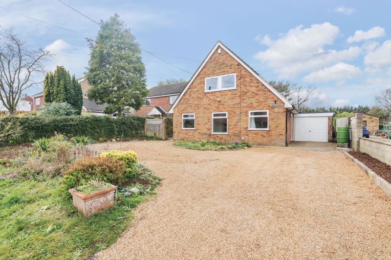 4 bed property for sale in High Street, Wicklewood, Wymondham NR18, £