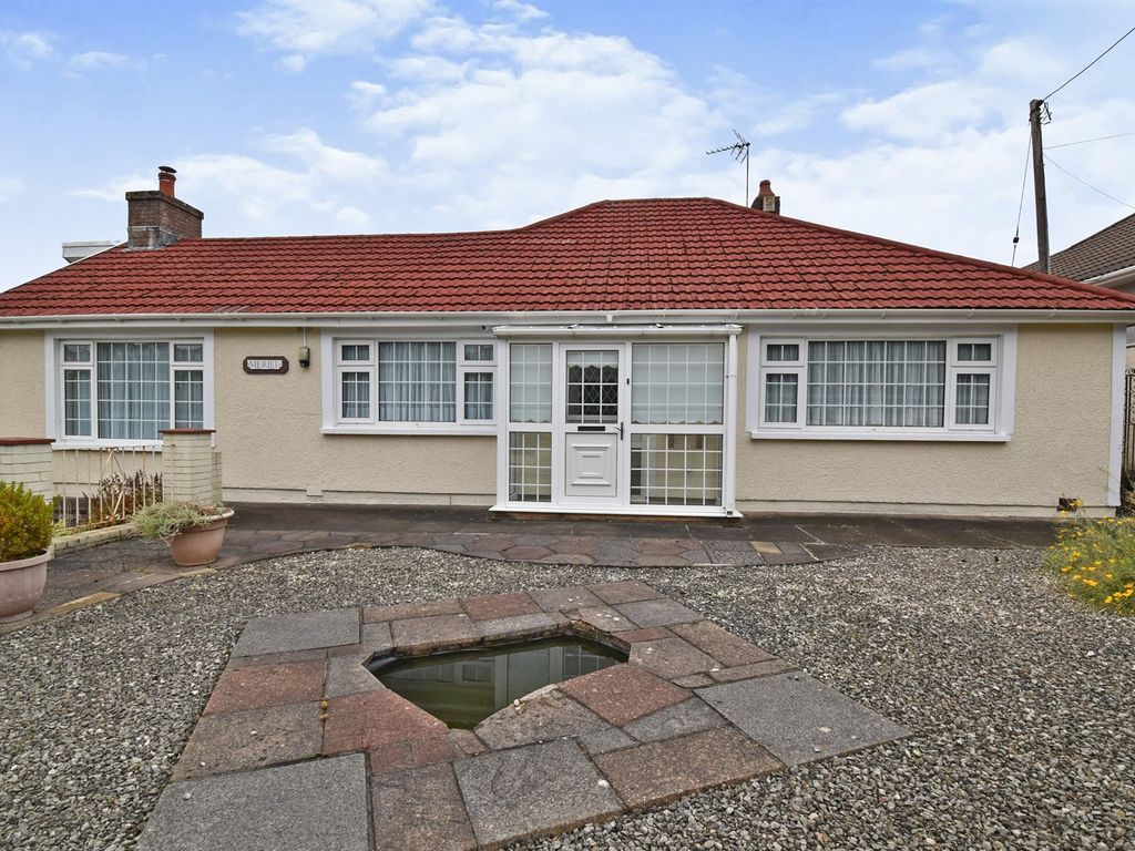 3 bed detached bungalow for sale in Rocky Road, Dowlais, Merthyr Tydfil