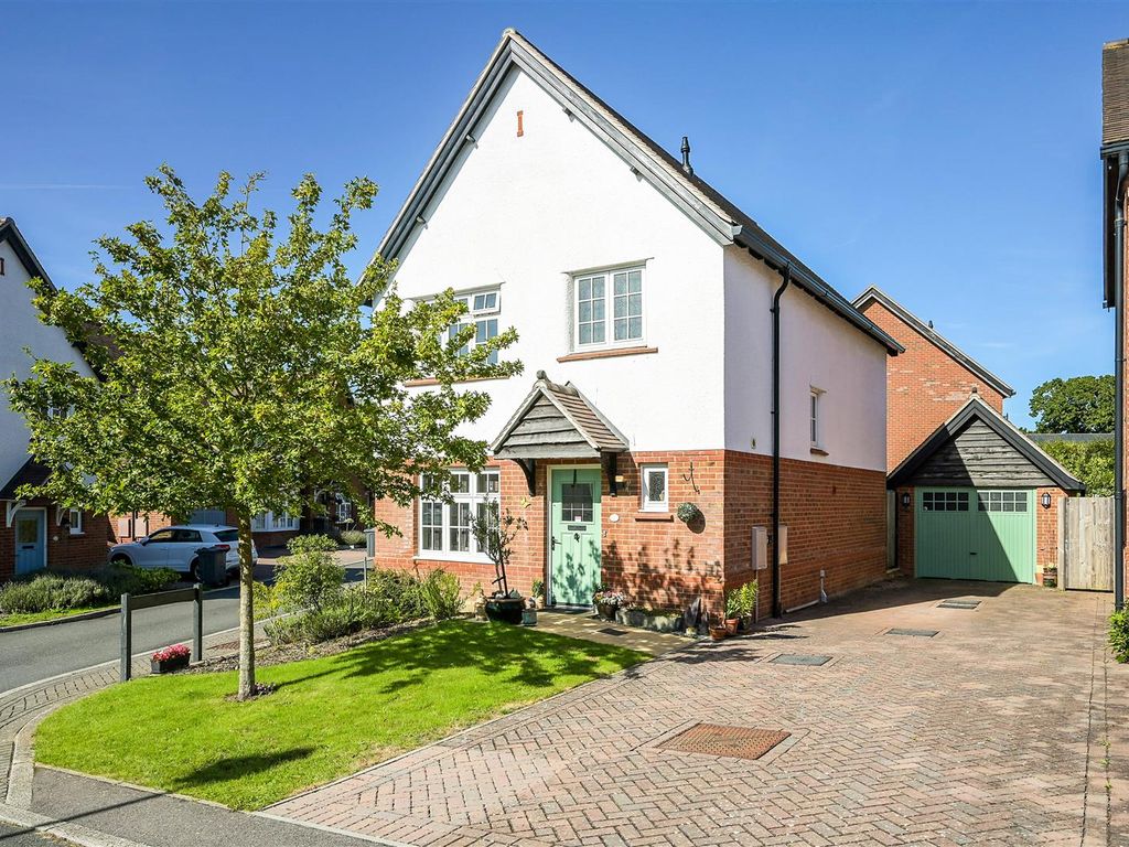 3 bed detached house for sale in Yew Gardens, Berewood, Hampshire PO7