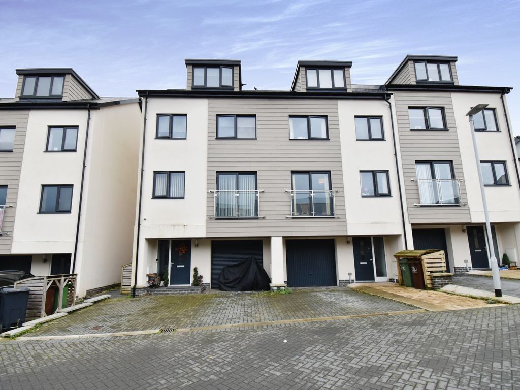 Warelwast Close, Plymouth PL7  