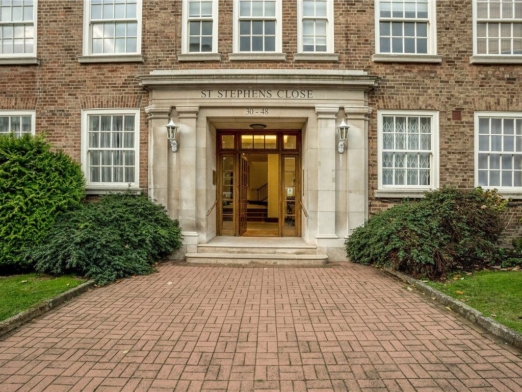 St. Stephens Close, Avenue Road, St John's Wood, London NW8