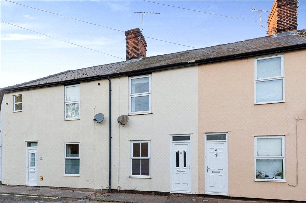 2 bed terraced house for sale in Milton Road North, Stowmarket, Suffolk