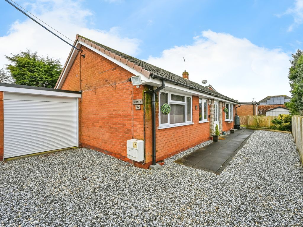 3 bed bungalow for sale in Mount Pleasant, Derrington, Stafford