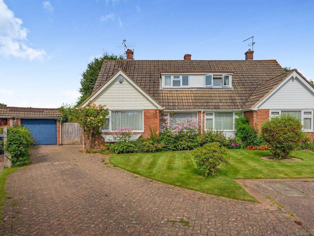 3 bed bungalow for sale in Squires Close, Crawley Down, Crawley RH10