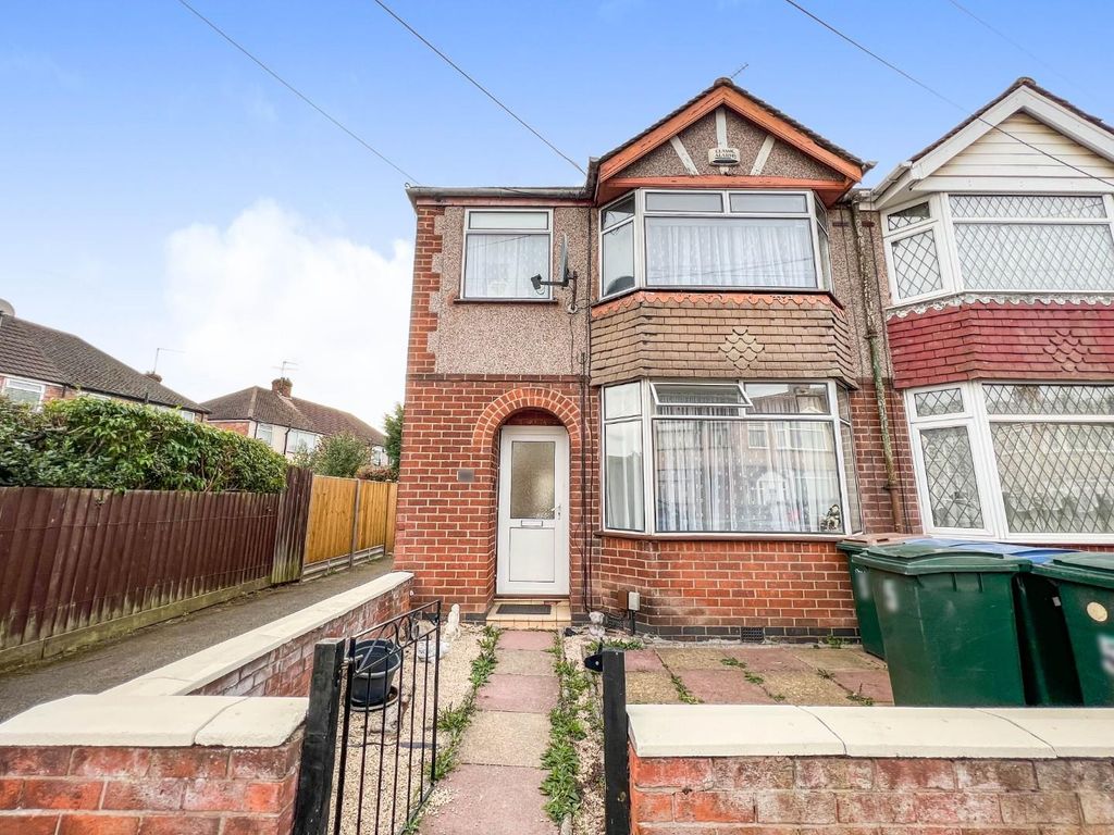 3 bed end terrace house for sale in Morland Road, Holbrooks, Coventry