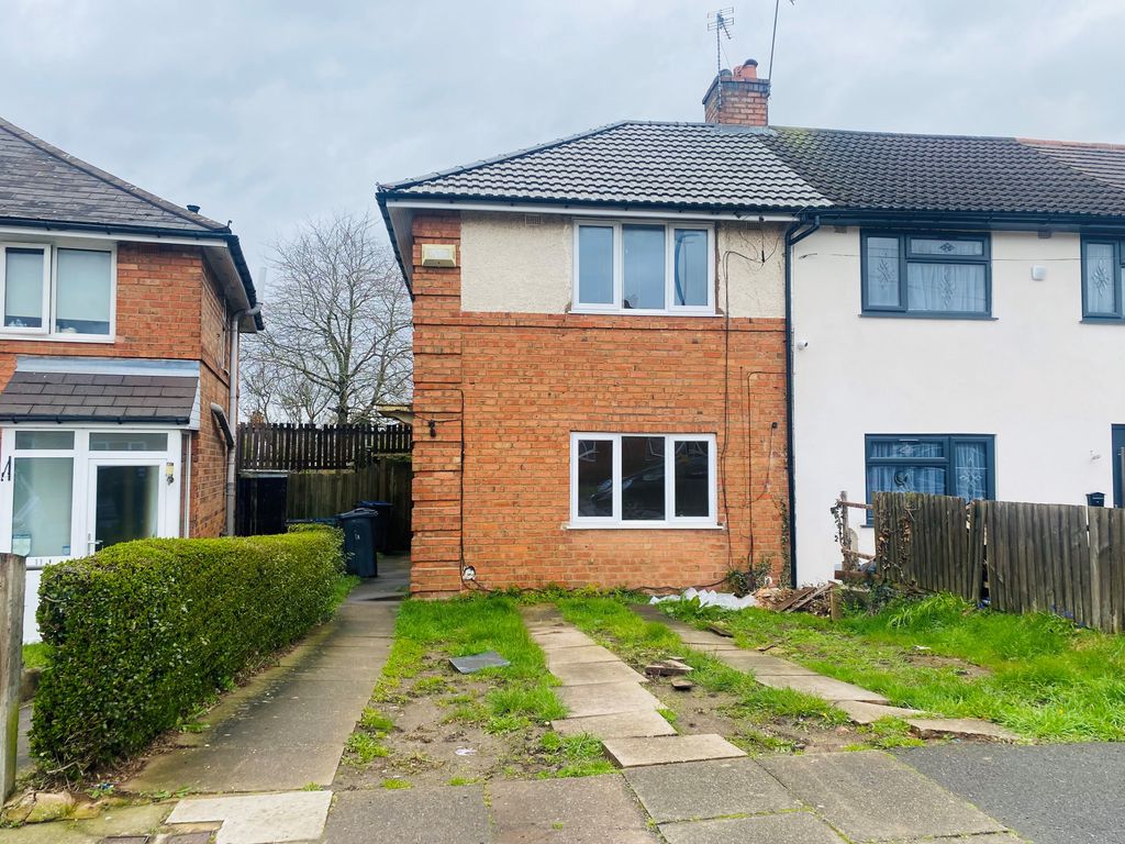 3 bed end terrace house to rent in Sunningdale Road, Tyseley