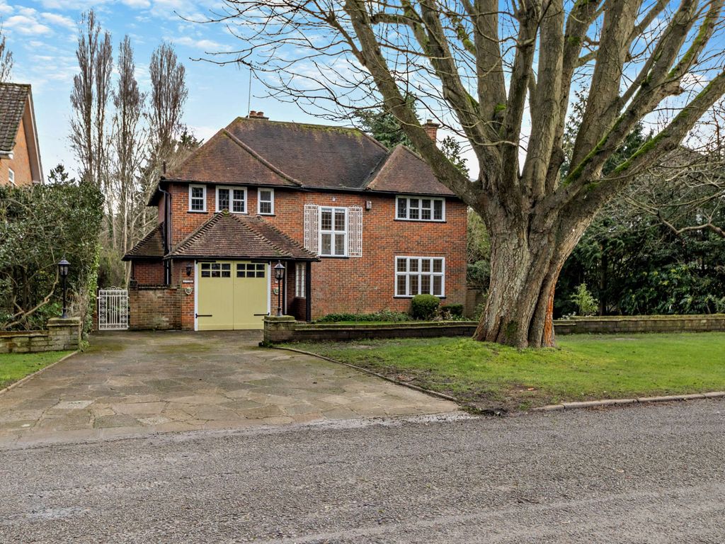 4 bed detached house for sale in Wolsey Road, Moor Park Estate