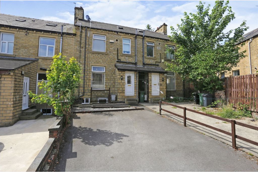 2 bed property to rent in Tanfield Road, Birkby, Huddersfield HD1 Zoopla