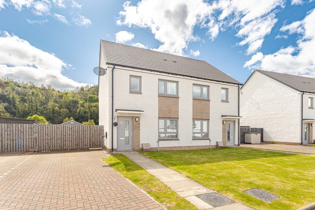3 bed semidetached house for sale in Duff Crescent, Stirling FK8 Zoopla